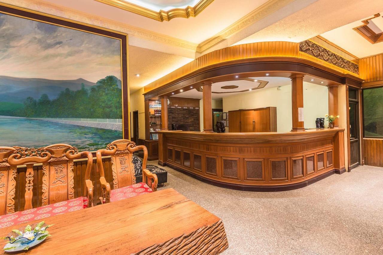 Sunrise Hotel Мандалай Екстер'єр фото