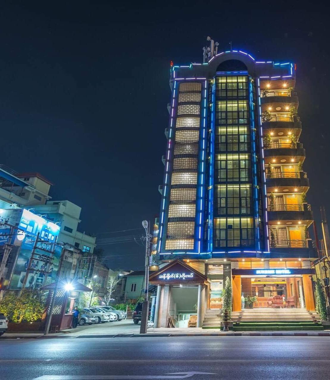 Sunrise Hotel Мандалай Екстер'єр фото